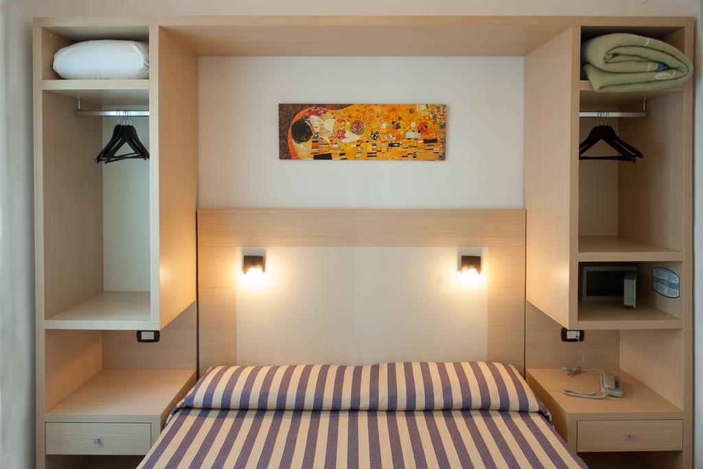 Hotel Torre Di Milo Maiori Room photo