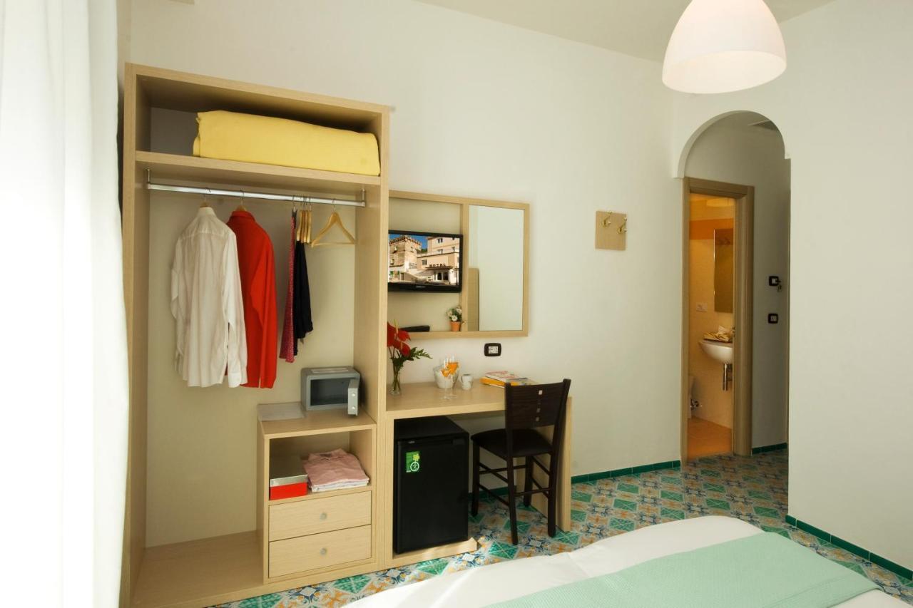 Hotel Torre Di Milo Maiori Exterior photo