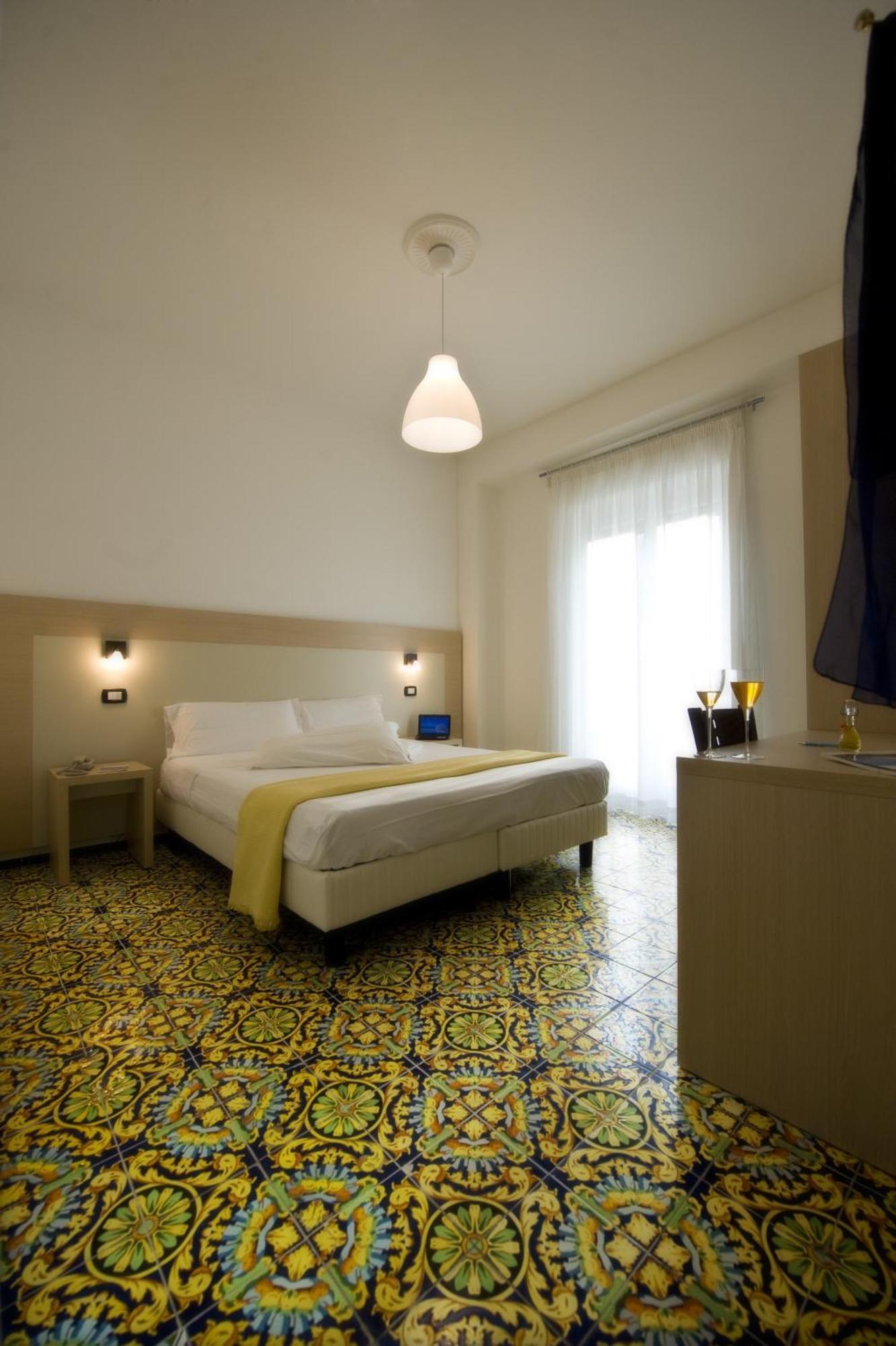 Hotel Torre Di Milo Maiori Exterior photo